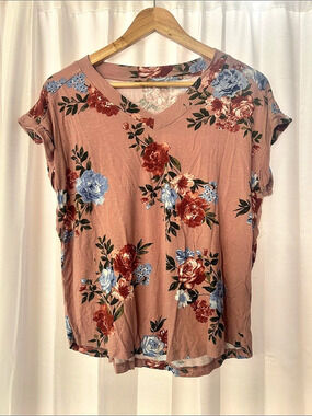 Maurices 24/7 Floral V-Neck Cuffed Sleeve Top Pink & Blue